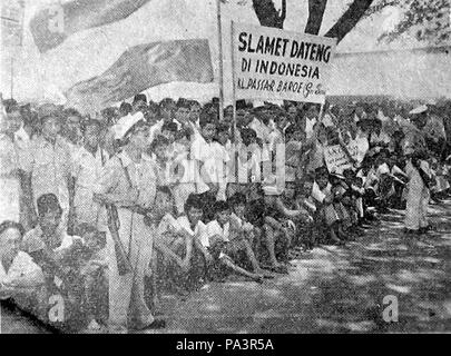 330 Benvenuti van Mook Pelita Rakjat 5 ottobre 1948 p2 Foto Stock