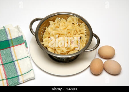 Foglie misti insalata. Passo dopo passo. Piatto preparato: BJTPHH Foto Stock