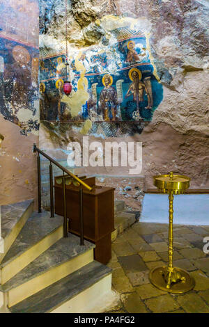 L'interno del monastero di San Giovanni Battista (Prodromou) in Arcadia, Peloponneso Grecia. Il monastero è costruito nel XVI secolo Foto Stock