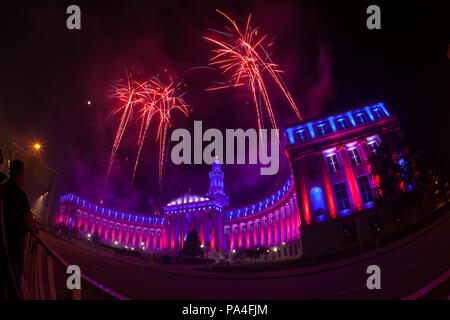 Il 4 luglio i fuochi d'artificio, la città e la contea di edificio, Denver, Colorado Foto Stock