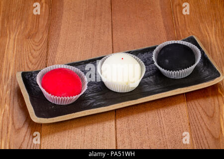 Giappone deliziosi dessert con crema di latte Foto Stock