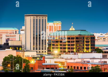 Montgomery, Alabama, Stati Uniti d'America downtown cityscape al crepuscolo. Foto Stock