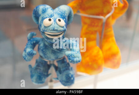 Luglio 7, 2018, Mosca, Russia mascotte ufficiale della Coppa del Mondo FIFA 2002 in Corea del Sud e Giappone blue futuristico, generati con il computer le creature Nik. Foto Stock