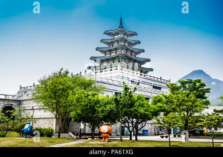 Seoul, Corea del Sud - 11 Maggio 2017: Il Museo del Folklore Nazionale di Corea nel Palazzo Gyeongbokgung. Foto Stock