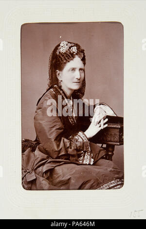 Inv.nr: LXIV:I.L.a.f.a.155. 94 Fotografiporträtt på Malwine von Arnim-Kröchlendorff, syster fino a Otto von Bismarck - Hallwylska museet - 107778 Foto Stock