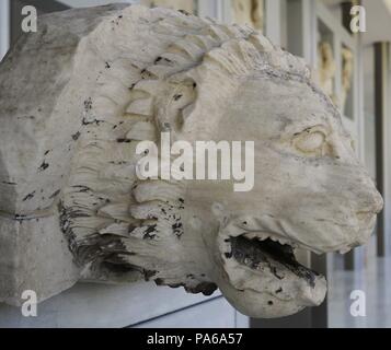 Lion-trombe di testa dell'angolo nord-est del Partenone. Il marmo. V secolo A.C. Acropoli di Atene. La Grecia. Foto Stock