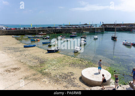 Mousehole Cornwll, REGNO UNITO Foto Stock