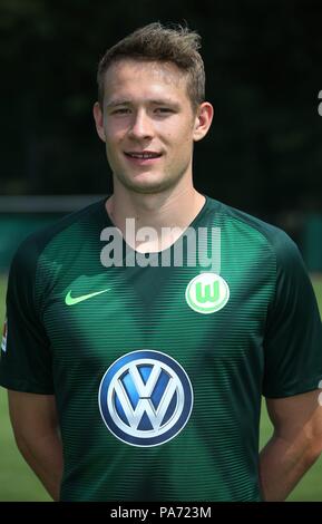 Wolfsburg, Deutschland. Il 20 luglio, 2018. firo: 20.07.2018, calcio, 1.Bundesliga, stagione 2018/2019, VfL Wolfsburg, photo shoot, Ritratto, Ritratto, Paolo Jaeckel, | Utilizzo di credito in tutto il mondo: dpa/Alamy Live News Foto Stock