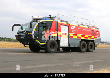 Aeroporto Rosenbauer camion dei pompieri, Farnborough International Airshow di Farnborough, Aeroporto, Hampshire, Regno Unito, 20 luglio 2018, Foto di Richard Goldschmidt Credito: ricca di oro/Alamy Live News Foto Stock