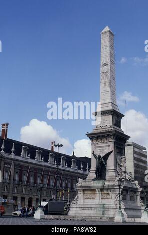 PLAZA DE LOS RESTAURADORES CON EL MONUMENTO. Autore: FONSECA ANTONIO TOMAS. Posizione: esterno, Portogallo. Foto Stock