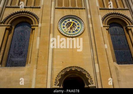 Orologio della chiesa cattedrale di Norwich Foto Stock