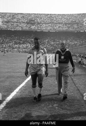 196 Pelé a San Siro, 1963 Foto Stock
