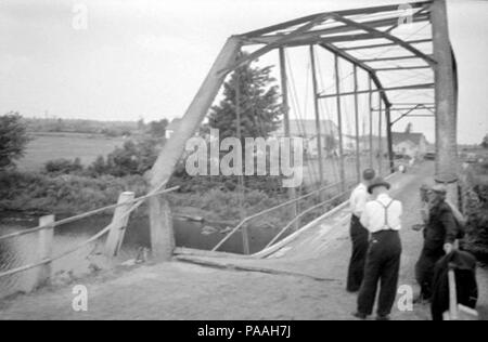 202 Pont sur la riviere Beaurivage, Saint-Etienne, 1947 Foto Stock