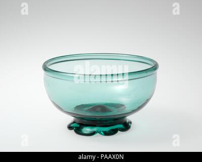 Ciotola. Cultura: American. Dimensioni: H. 3 1/2 in. (8,9 cm); Diam. 6 1/4 in. (15,9 cm). Data: 1820-40. Museo: Metropolitan Museum of Art di New York, Stati Uniti d'America. Foto Stock