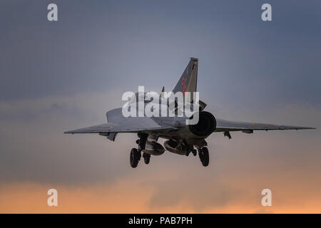 Swedish Air force volo storico Saab J35J Draken Foto Stock