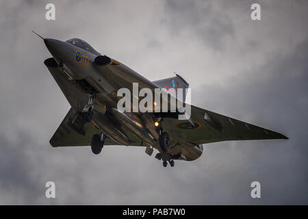 Swedish Air force volo storico Saab J35J Draken Foto Stock