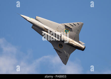 Swedish Air force volo storico Saab J35J Draken Foto Stock