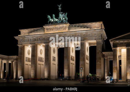 La Porta di Brandeburgo a Berlino Germania Foto Stock