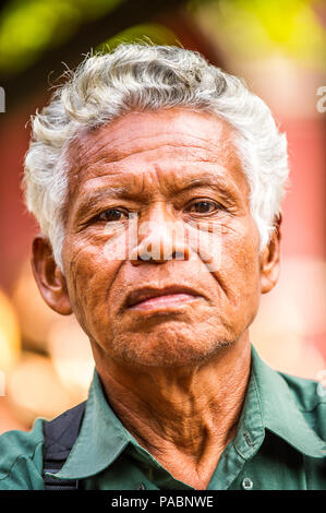 MANAGUA, NICARAGUA - Jan 6, 2012: Non identificato uomo nicaraguense ritratto. Il 69% delle persone Nicaranguan appartengono al Mestizo gruppo etnico Foto Stock