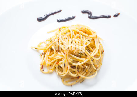 Spaghetti aglio olio e peperoncino Foto Stock
