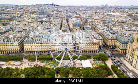 Grand giostra sulla edgue del Jardin des Tuileries, Parigi, Francia Foto Stock