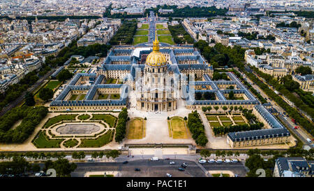 Parigi Museo dell'esercito e la tomba di Napoleone o Musee de l'Armée des Invalides, Parigi, Francia Foto Stock