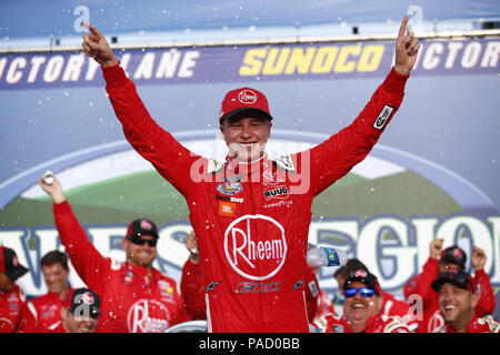 Loudon, New Hampshire, Stati Uniti d'America. 21 Luglio, 2018. Christopher Bell (20) vince la Regione dei Laghi 200 in New Hampshire Motor Speedway in Loudon, New Hampshire. Credito: Justin R. Noe Asp Inc/ASP/ZUMA filo/Alamy Live News Foto Stock