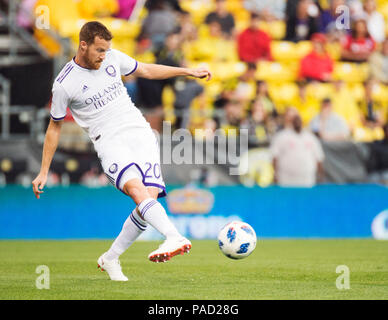 Columbus, Stati Uniti d'America. Il 21 luglio 2018. La città di Orlando centrocampista Oriol Rosell (20) psses la sfera dow il passo contro il Columbus Crew SC il loro gioco a Columbus. Brent Clark/CSM/Alamy Live News Foto Stock