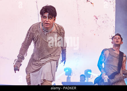 Cheshire, Regno Unito. 21 Luglio, 2018. Pioniere elettronico Gary Numan effettuando al Bluedot la scienza e il Festival di Musica Jodrell Bank, Cheshire, Regno Unito. 21 Luglio, 2018. Credito: Andy Von Pip/ZUMA filo/Alamy Live News Credito: ZUMA Press, Inc./Alamy Live News Foto Stock