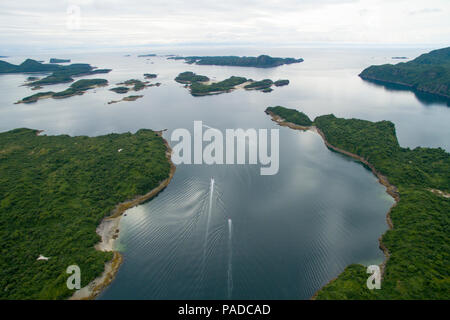 Due piccole barche nel porto di geografica, Alaska, STATI UNITI D'AMERICA Foto Stock