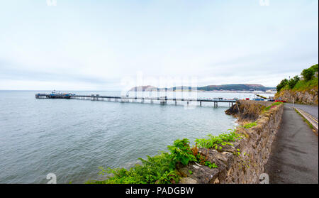 Vista panoramica del molo a Llandudno North Wales UK Foto Stock