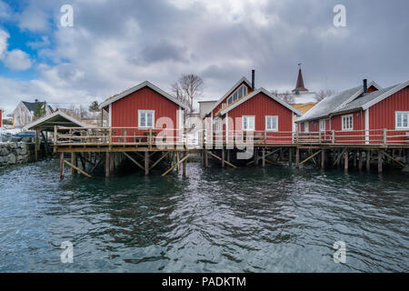 Famosa attrazione turistica Hamnoy villaggio di pescatori sulle Isole Lofoten Foto Stock