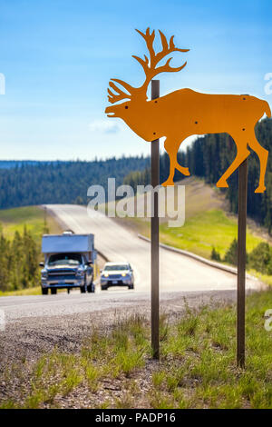 Segnale di avvertimento in corrispondenza di Grande Cache Alberta Canada Foto Stock