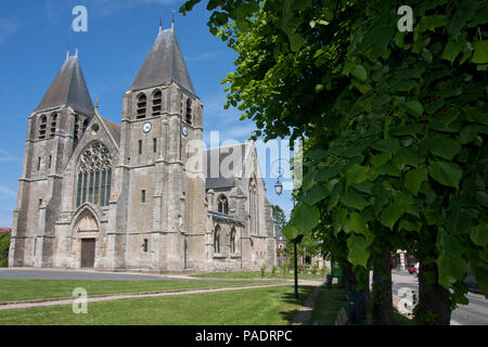 Collégiale Notre Dame d Écouis, collegiata di Notre Dame in Ecouis, Eure, Haute Normandie, Normandia, Francia Foto Stock