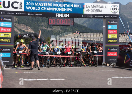 Vallnord, La Massana - Andorra. Il 17 luglio 2018. XCO MOUNTAIN BIKE MASTER WORLD CUP, XCO, Mountain Bike World Cup MAsters 2018 35 - 40 , Vallnord Andorra Foto Stock