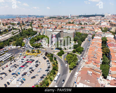 Istanbul, Turchia - 23 Febbraio 2018: antenna fuco vista di Kadikoy / Istanbul. Paesaggio urbano. Foto Stock