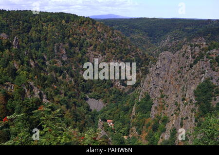 Paesaggio di Harz panorama, vista sulla famosa Gola di Bode, Montagne Harz, Sassonia-Anhalt, Germania Foto Stock