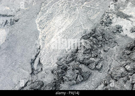 Fly ash modello durante la pioggia e il flusso di acqua Foto Stock