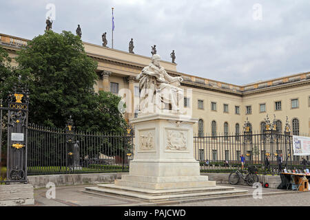 Humboldt-Universitat zu Berlin (Università Humboldt di Berlino) chiamato in onore del suo fondatore, Germania Foto Stock