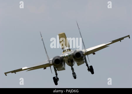 Final-approccio dopo battenti-display con spoiler dispiegata nel 2005 Paris Airshow, Salon du Bourget Foto Stock