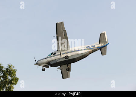 Cessna 208B Grand Caravan sul finale-APPROCCIO Foto Stock