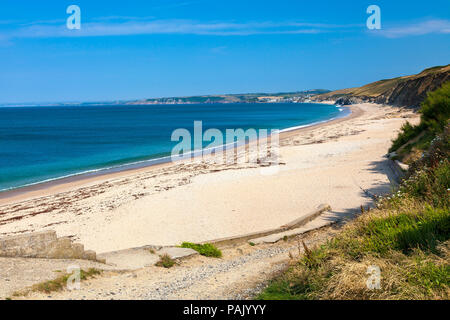 La vista lungo Porthleven sabbie dalla pesca Gunwalloe Cove Cornwall Inghilterra UK Europa Foto Stock