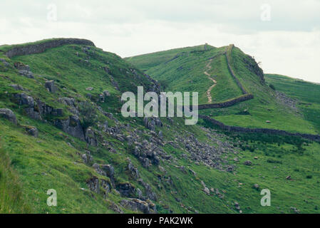 Il Vallo di Adriano, dell Impero Romano confine in Northumbria, INGHILTERRA, II secolo D.C. Fotografia Foto Stock