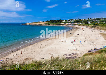 Daymer Bay, Cornwall, Regno Unito. Il 23 luglio 2018. Una calda giornata di sole a Daymer Bay su North Cornwall dalla costa atlantica. Credito: Mark Richardson/Alamy Live News Foto Stock