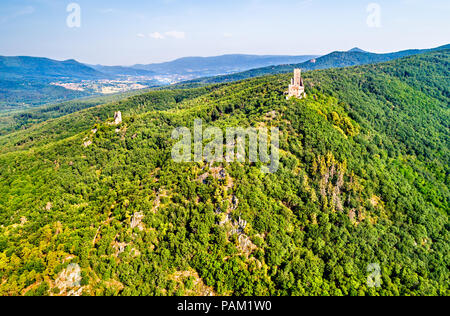 Ortenbourg e Ramstein castelli nelle montagne Vosges, Francia Foto Stock