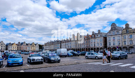 La Grand Place d'Arras Francia Foto Stock