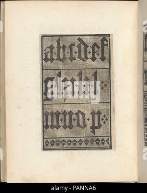 Esemplario di lavori, pagina 17 (recto). Dimensioni: 9 5/16 x 7 1/4 x 15/16 in. (23,7 x 18,4 x 2,4 cm). Pubblicato in: Venezia. Editore: Nicolò Zoppino (italiano, Ferrara 1478/80-1544 Venezia) , Venezia. Data: Agosto 1529. Pubblicato da Nicolo Zoppino, italiano, attivo del XVI secolo, Venezia. Dall'alto al basso e da sinistra a destra: Design composto da 2 registri orizzontali: top mostra alfabeto stampato in lettere nere con ogni lettera separati da un nero '+', e la parte inferiore è illustrato con un bianco di interlacciamento geometrica pattern su uno sfondo nero. Museo: Metropolitan Museum of Art di New York, Stati Uniti d'America. Foto Stock