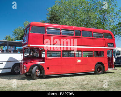 L'AEC Routmaster vintage London bus RML 2699 SMK 699F risalente al 1968 Foto Stock