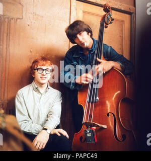 Das britische Popduo Peter & Gordon in Deutschland, 1966. British pop duo Peter e Gordon in Germania, 1966. Foto Stock