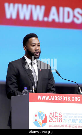 Ndaba Mandela, nipote di Nelson Mandela, parla al lancio di una nuova coalizione globale di Aids i finanziatori &ETH; la coalizione MenStar - durante l'Aids 2018 vertice di Amsterdam, Paesi Bassi. Foto Stock